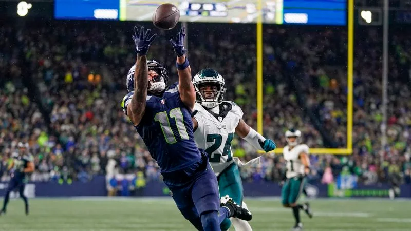 Seahawks' Last-Minute Touchdown Shocks Ailing Eagles