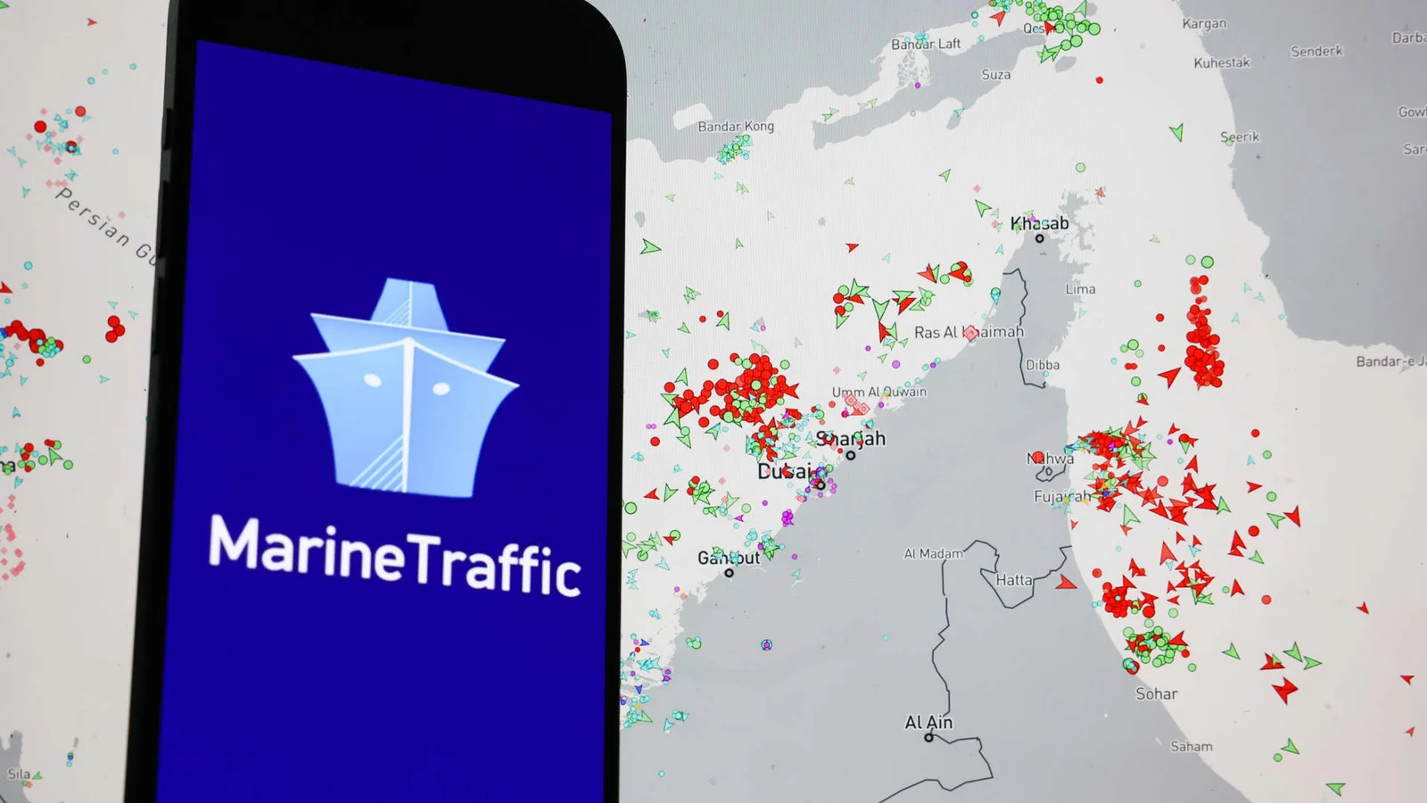 Hormuz Warnings as Iran Presses on Amid Heightened Tensions