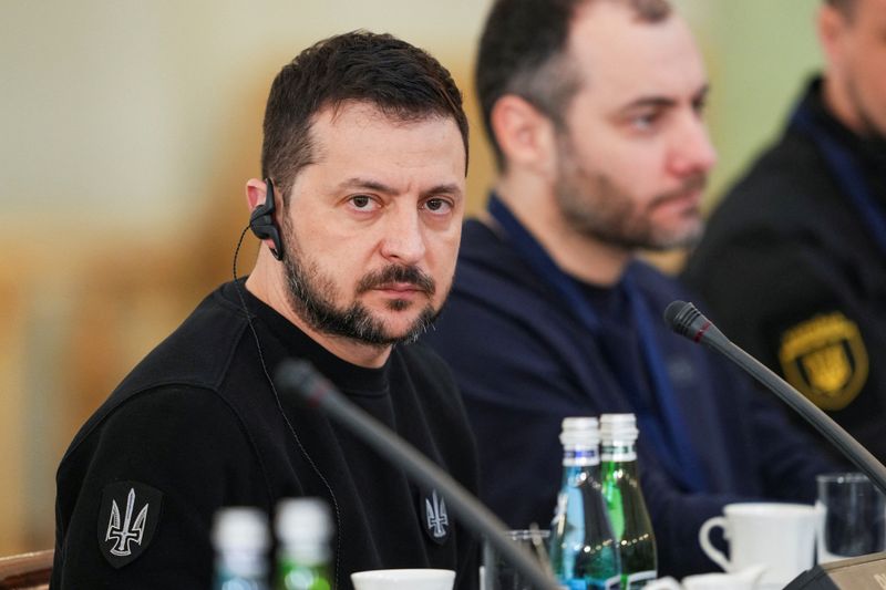 Featured image for Ukraine's Response to Potential Encirclement in Bakhmut