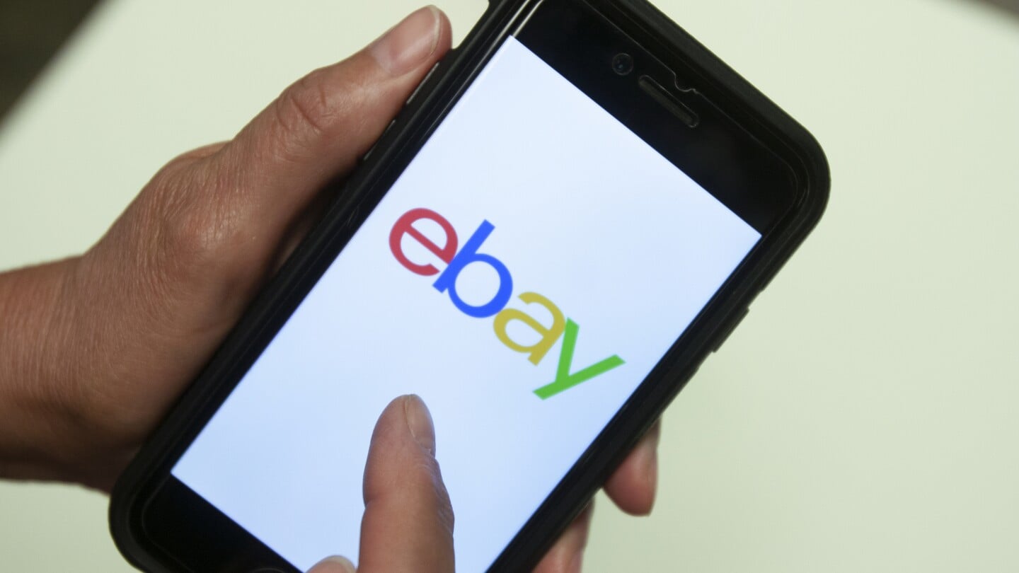 Featured image for eBay Drops American Express Over High Fees