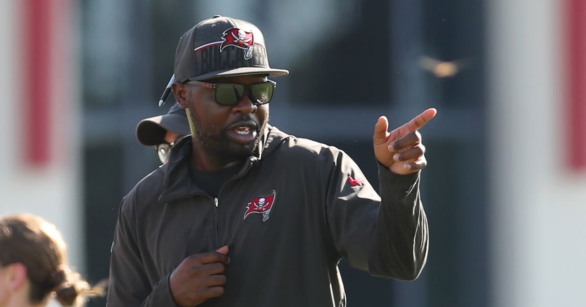 Thad Lewis Interviewing for Offensive Coordinator Position with Multiple NFL Teams