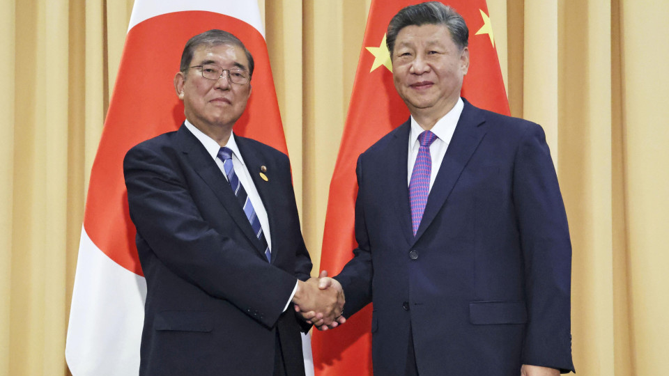 Ishiba and Xi Commit to Strengthening Japan-China Relations Amid Tensions