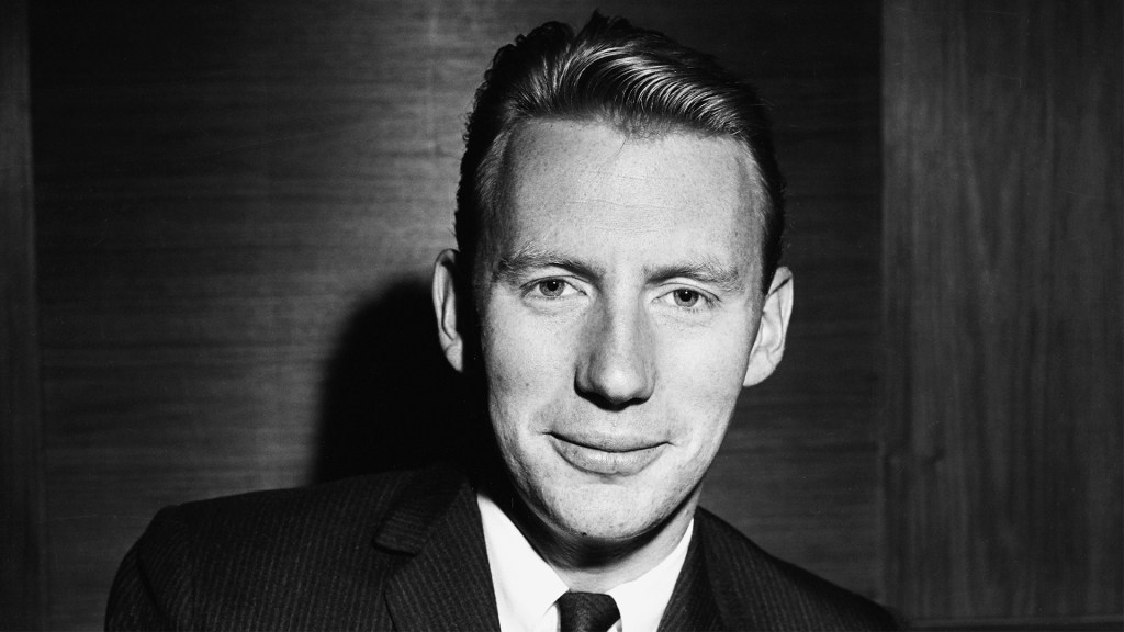 "Remembering Robert MacNeil: PBS Anchor of 'MacNeil/Lehrer Report' Passes Away at 93"