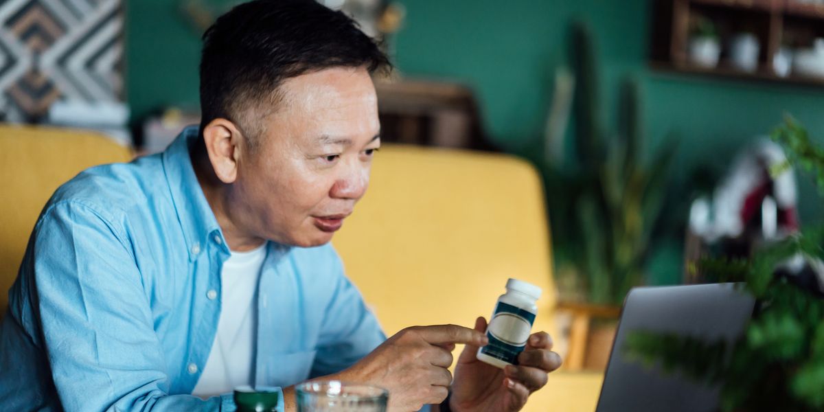 The Optimal Timing for Vitamin Consumption: Expert Insights
