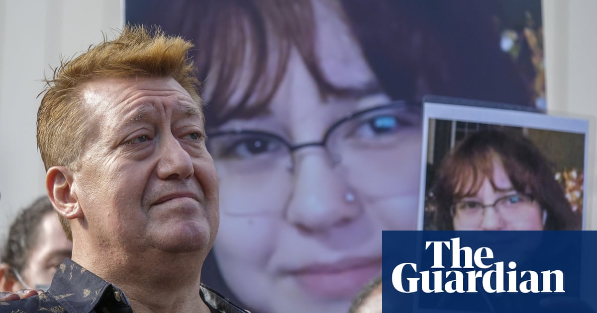 Featured image for LAPD Officer Cleared in Shooting Death of Teenage Girl in Department Store