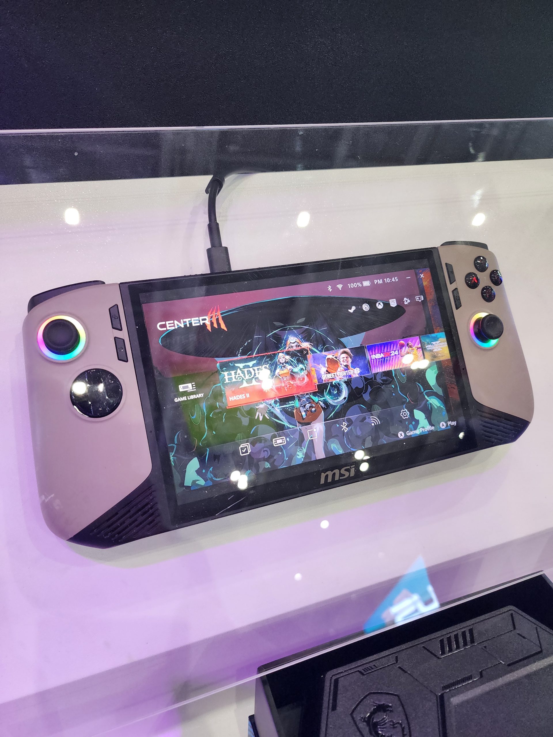 Featured image for MSI Claw 8 AI+ Handheld Upgraded with Intel Lunar Lake and 80Wh Battery