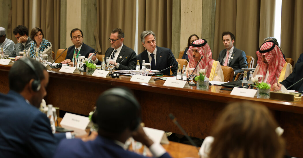 Blinken's Saudi Arabia Visit: Rebuilding Ties and Prioritizing Normalization.