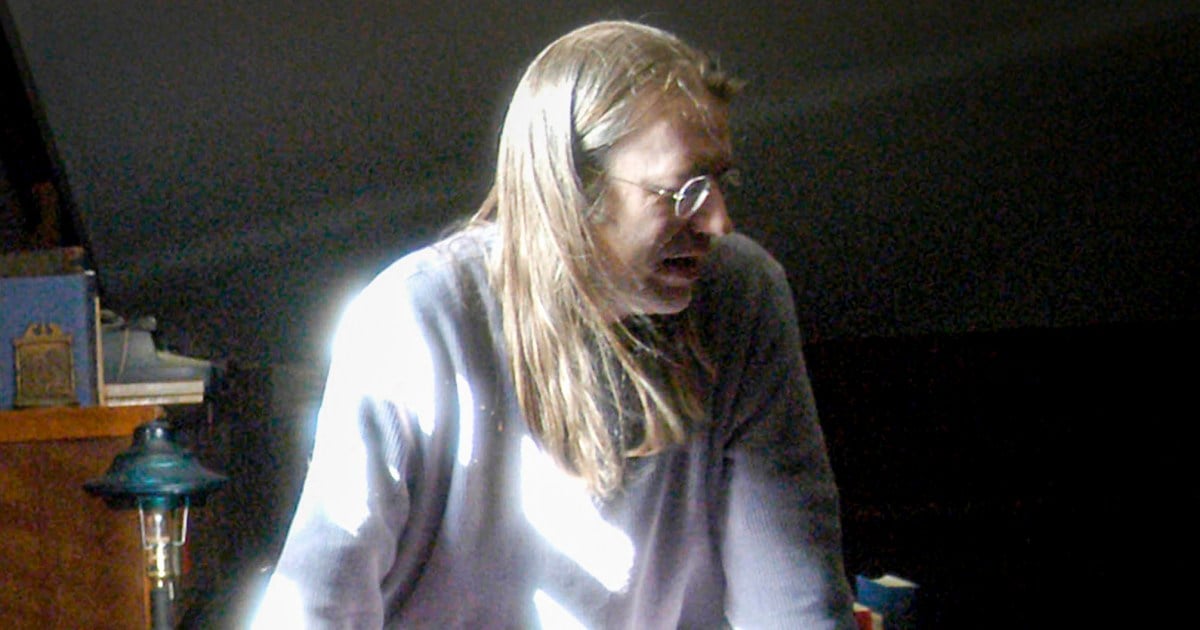 Featured image for Bestselling Author Caleb Carr of 'The Alienist' Dies at 68