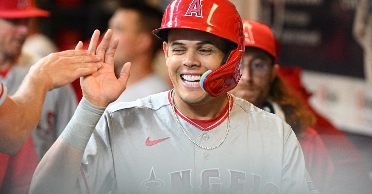 Featured image for Tigers Ink Gio Urshela to One-Year Deal