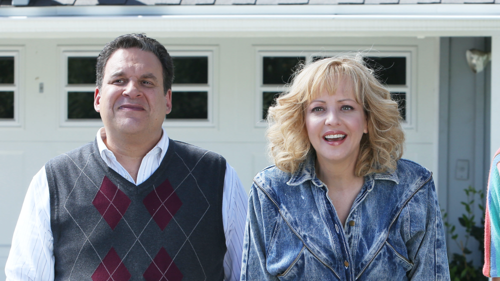 Featured image for Wendi McLendon-Covey Speaks Out on Jeff Garlin's Departure from 'The Goldbergs'