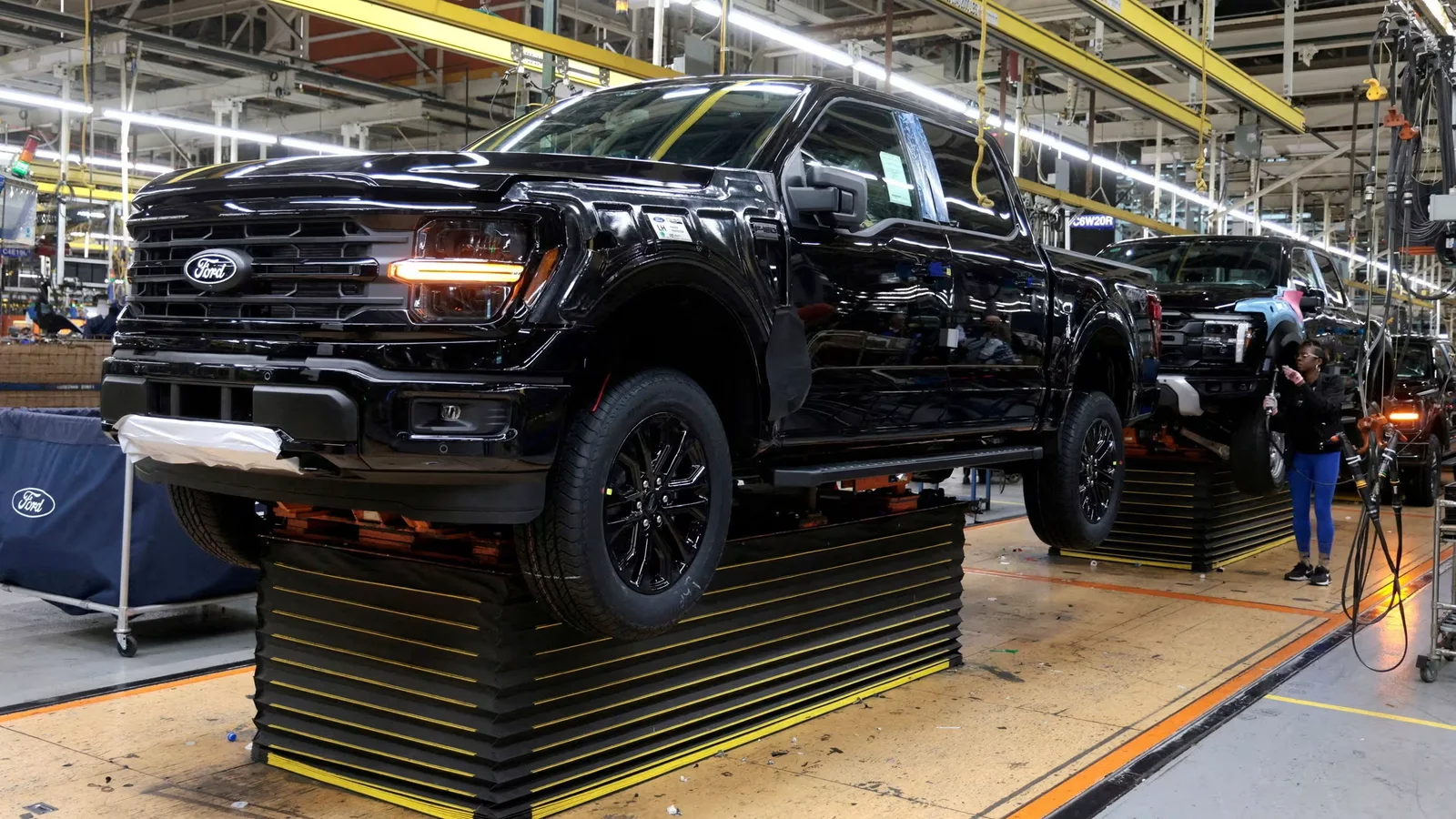 Ford's profits decline amid rising recall costs and tariffs