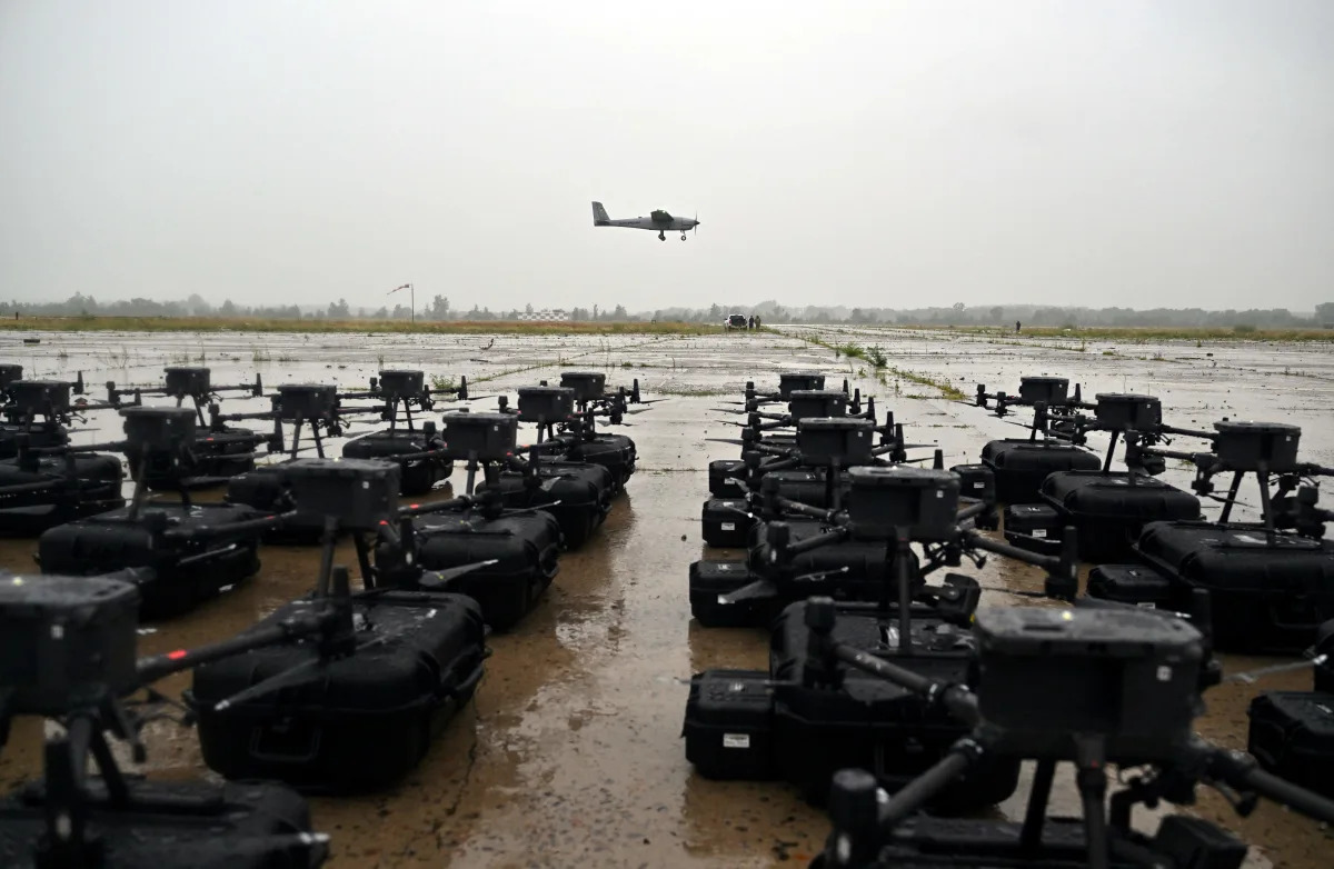 "Ukraine's Custom-Built AI Gives Them the Edge in High-Tech Warfare"