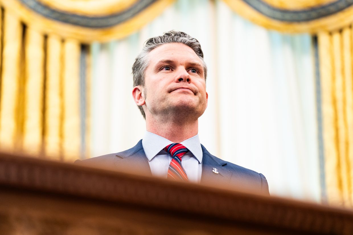 Featured image for Pentagon Restricts Ukraine's Long-Range Missile Strikes on Russia