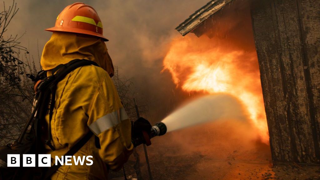 Mountain Fire Forces Thousands to Evacuate as Flames Spread in Ventura County