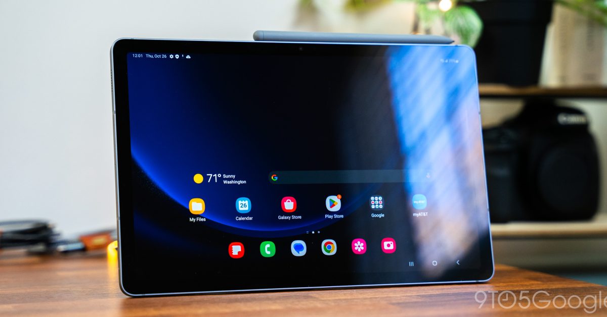 Featured image for "Samsung's Galaxy Tab S9 FE and S21 FE Join the Android 14 Club"