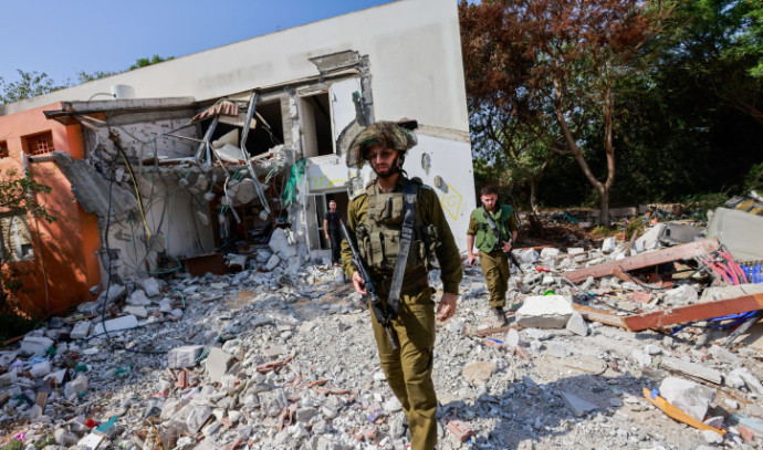 "IDF Launches Major Offensive Against Hamas on Day 20"