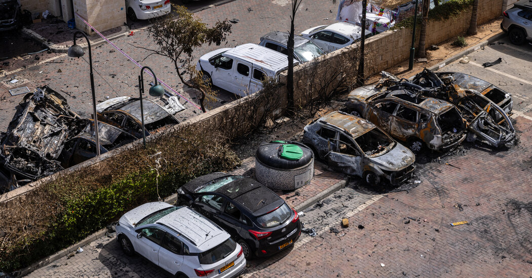 "House Speaker Turmoil and Israeli-Hamas War: US Struggles to Respond"