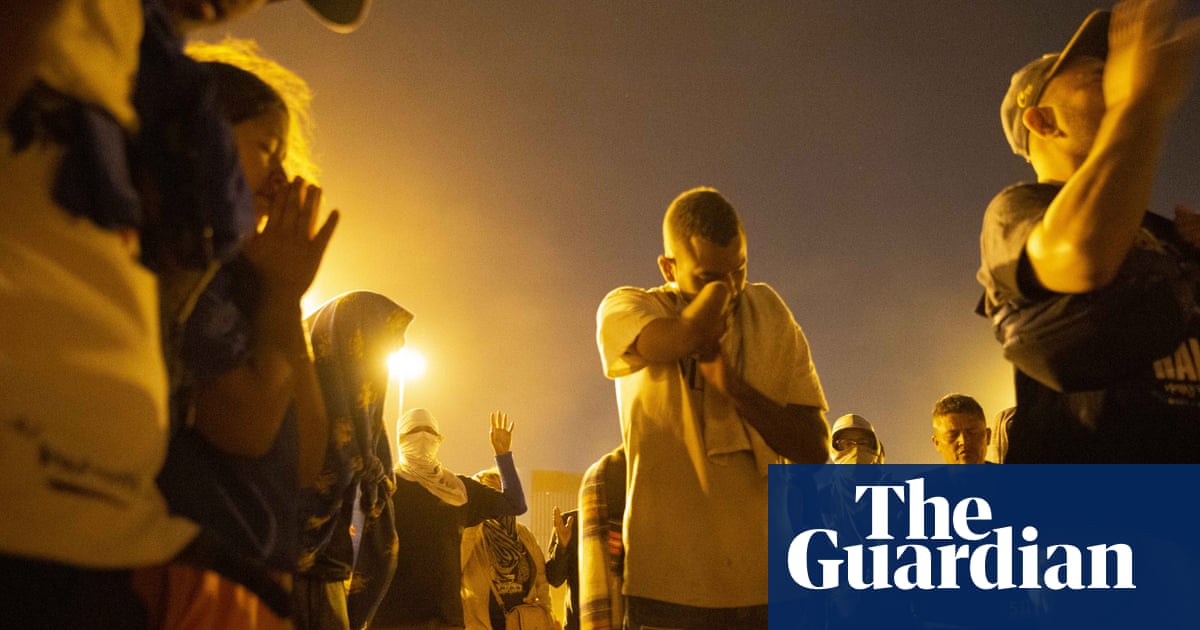 Featured image for US-Mexico border faces changes as Title 42 ban ends.