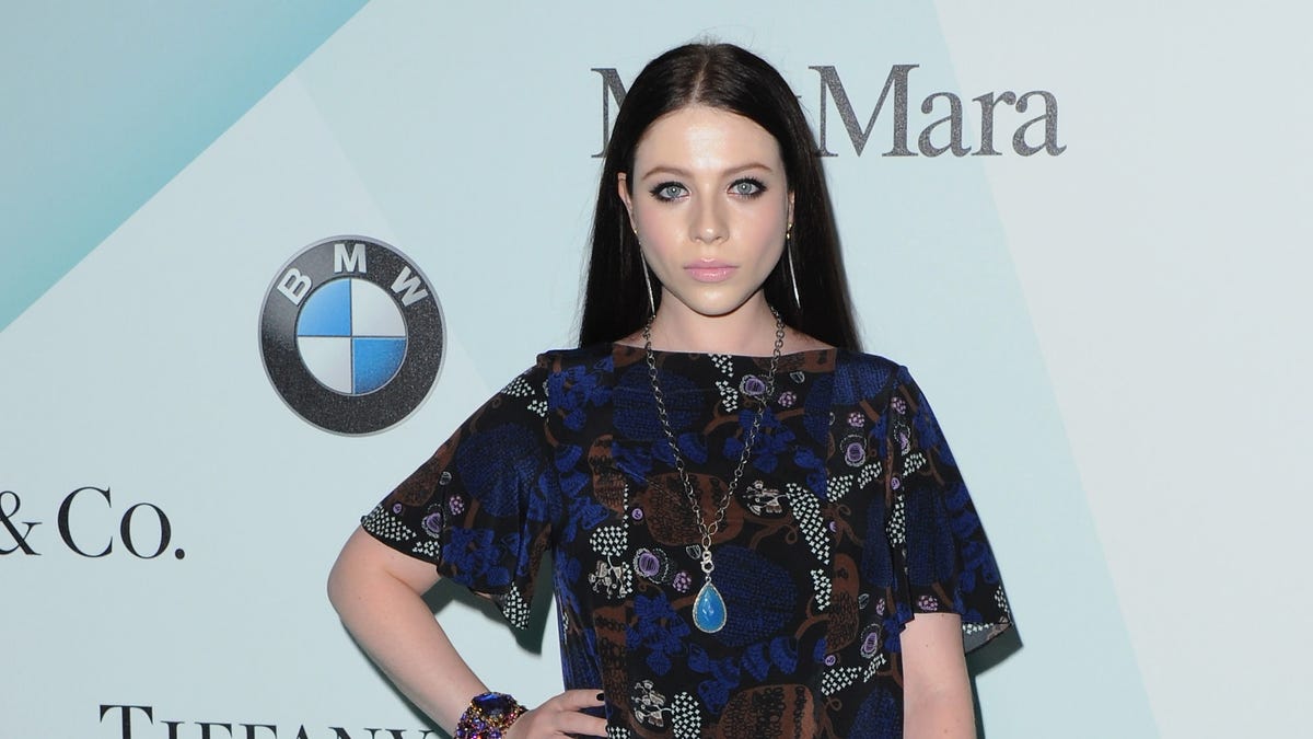 Featured image for Michelle Trachtenberg Speaks Out on Fan Criticism of Her Appearance