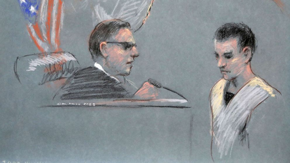Experts discuss motive and consequences in Pentagon leak case.