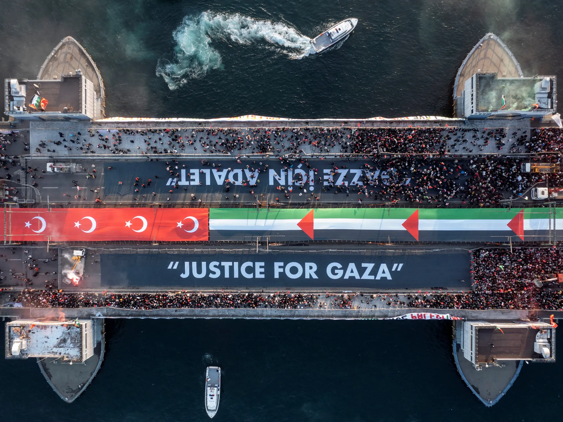Featured image for Massive Pro-Palestine Demonstrations in Istanbul on New Year’s Day