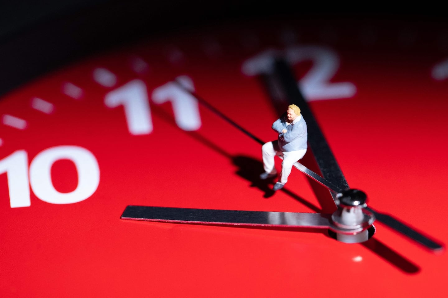 Featured image for The Impact of Daylight Saving Time on Health and Society