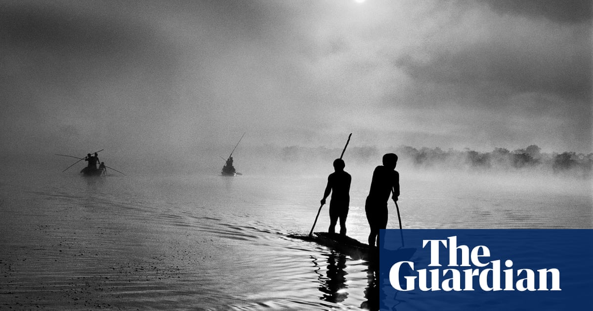 "The World Through Sebastião Salgado's Lens: A Captivating Visual Journey"