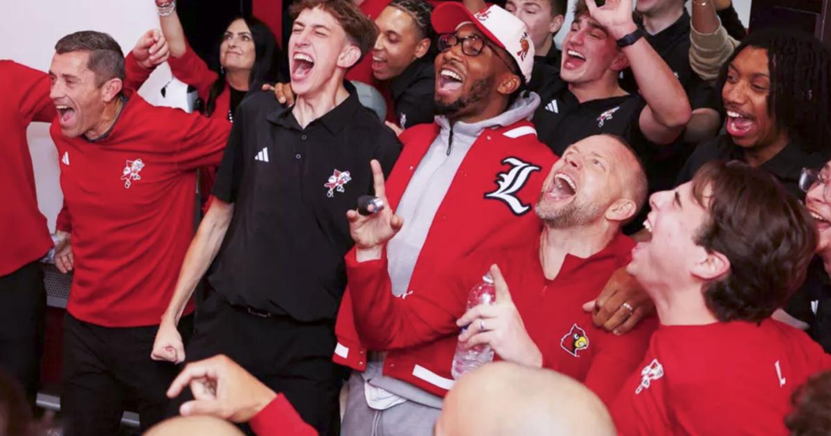 Louisville's Coach Kelsey Injures Finger Celebrating Big Win Over Kentucky