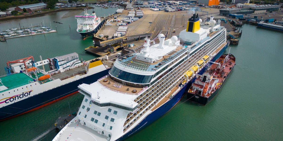 Featured image for Nightmare at Sea: Terrified Passengers Battling Storm in Bay of Biscay