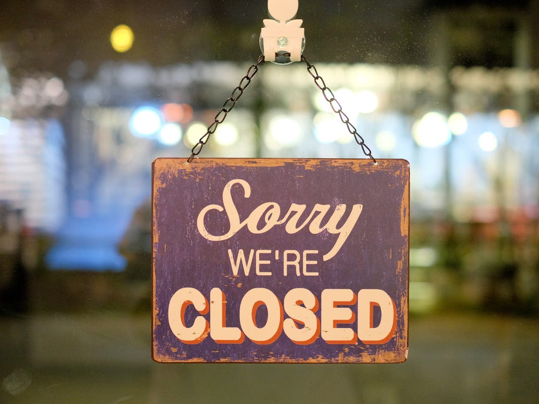 Featured image for "Multiple Outback Steakhouse and Sister Restaurants Close Across the US"