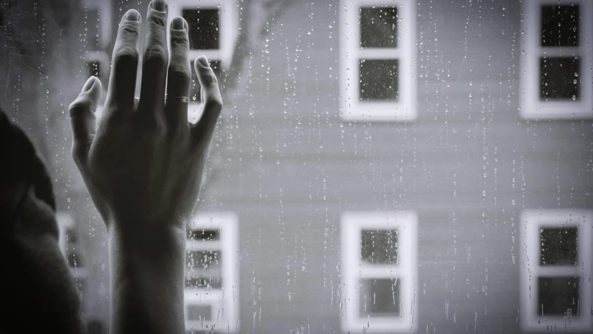 Featured image for Tips for Communicating with Someone Who Is Grieving