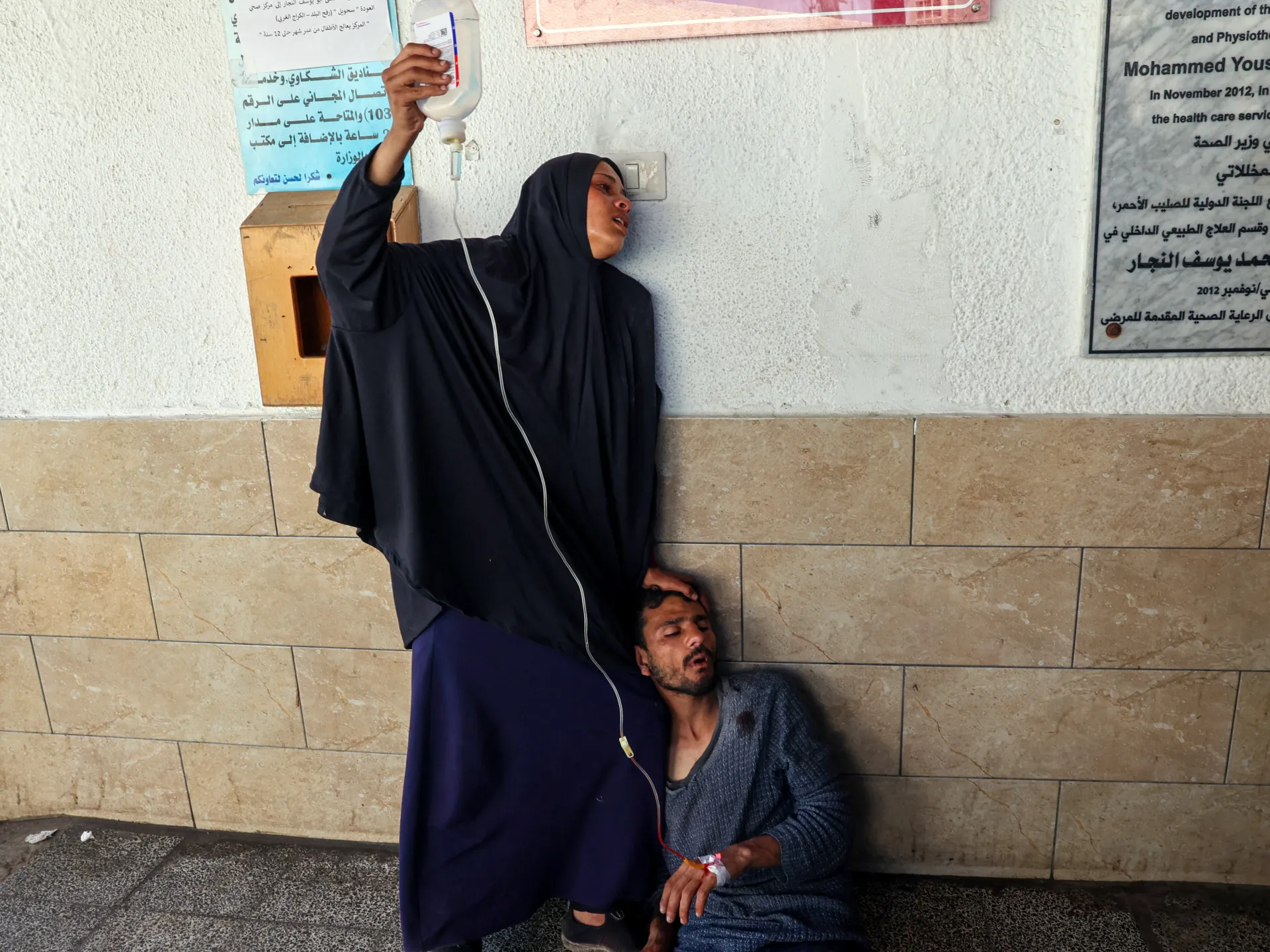 "IDF Airstrike in Rafah Kills Hamas Commander and Aid Worker, Sparks Humanitarian Crisis in Gaza"