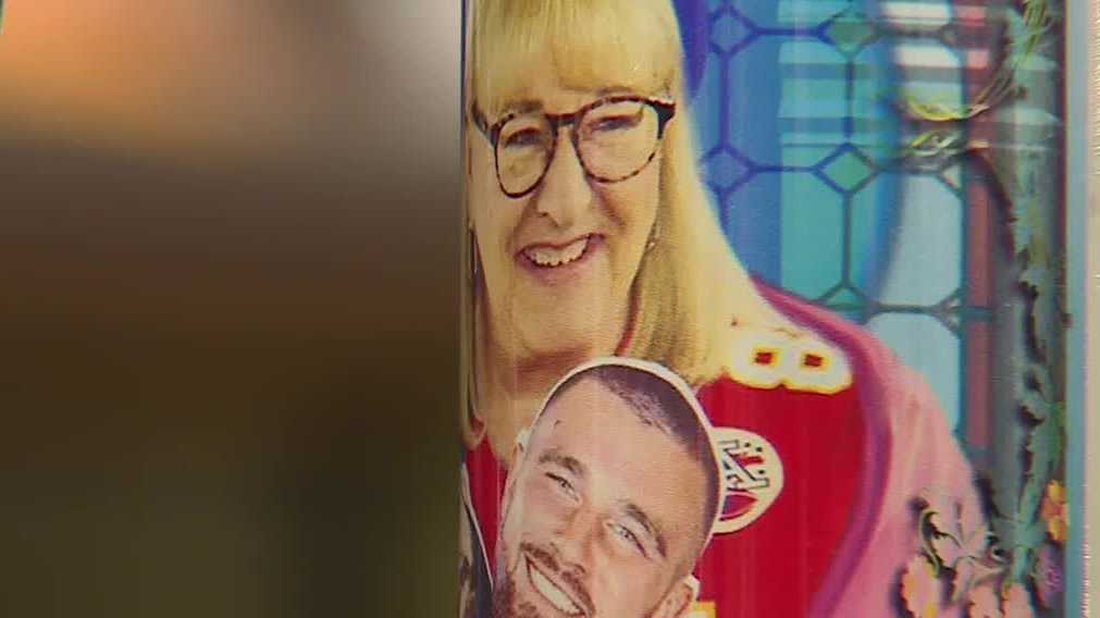 "Mama Kelce's Famous Cookie Recipe Helps Small Business Pay Off Students' Lunch Debt"