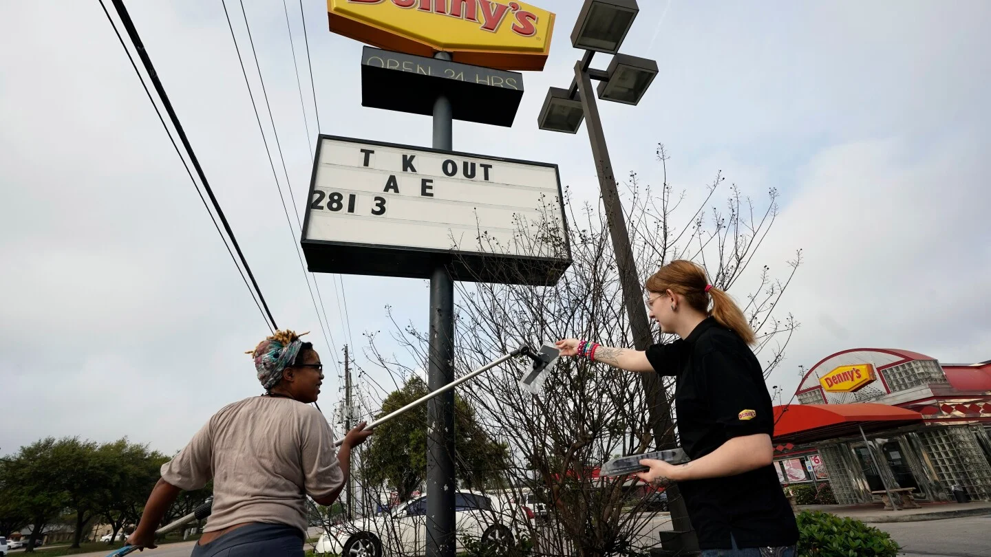 Denny's to be taken private in $620 million acquisition