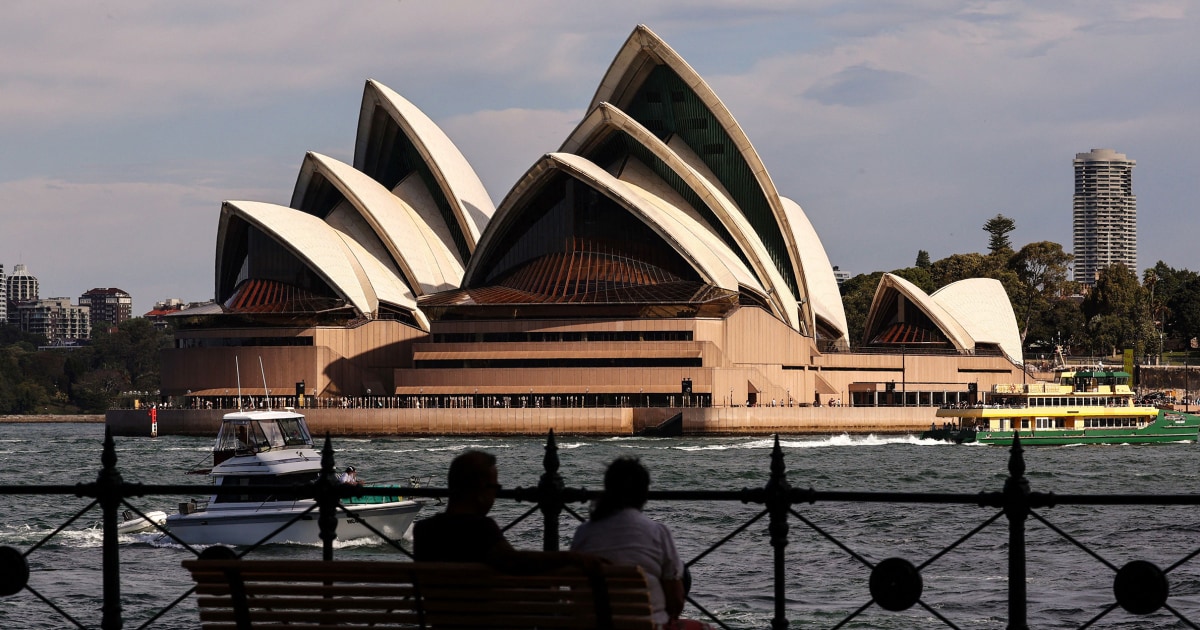 Featured image for "Sydney Harbor Shark Attack Leaves Woman Severely Injured"