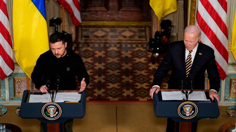 "Ukraine Aid Urgency: Biden and Zelenskyy Rally for Support"