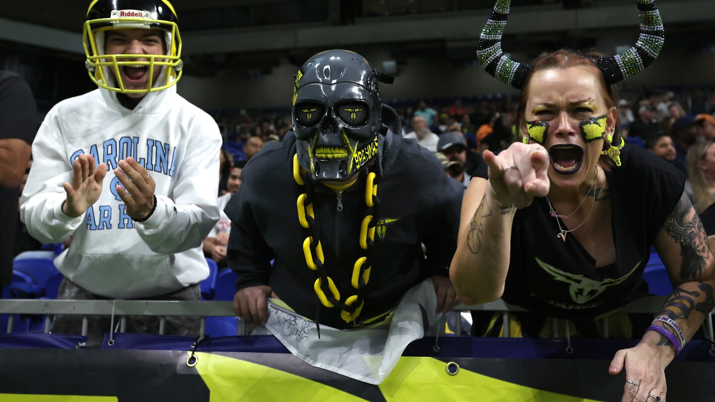 Featured image for "Former NFL Punter Brad Wing's Epic Touchdown Pass in UFL Game"