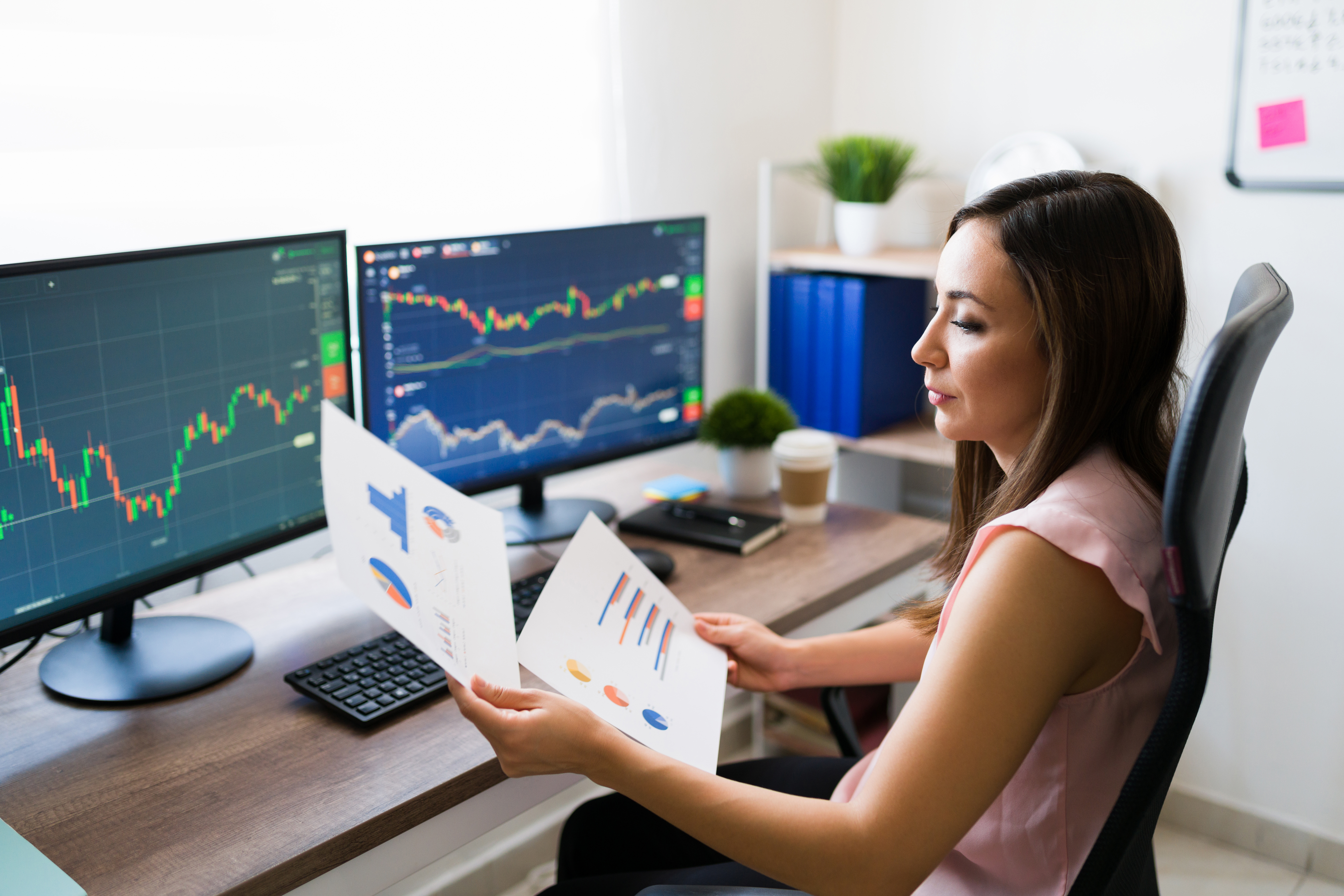 Dogecoin vs. XRP: Analysts Predict Future Price Surges