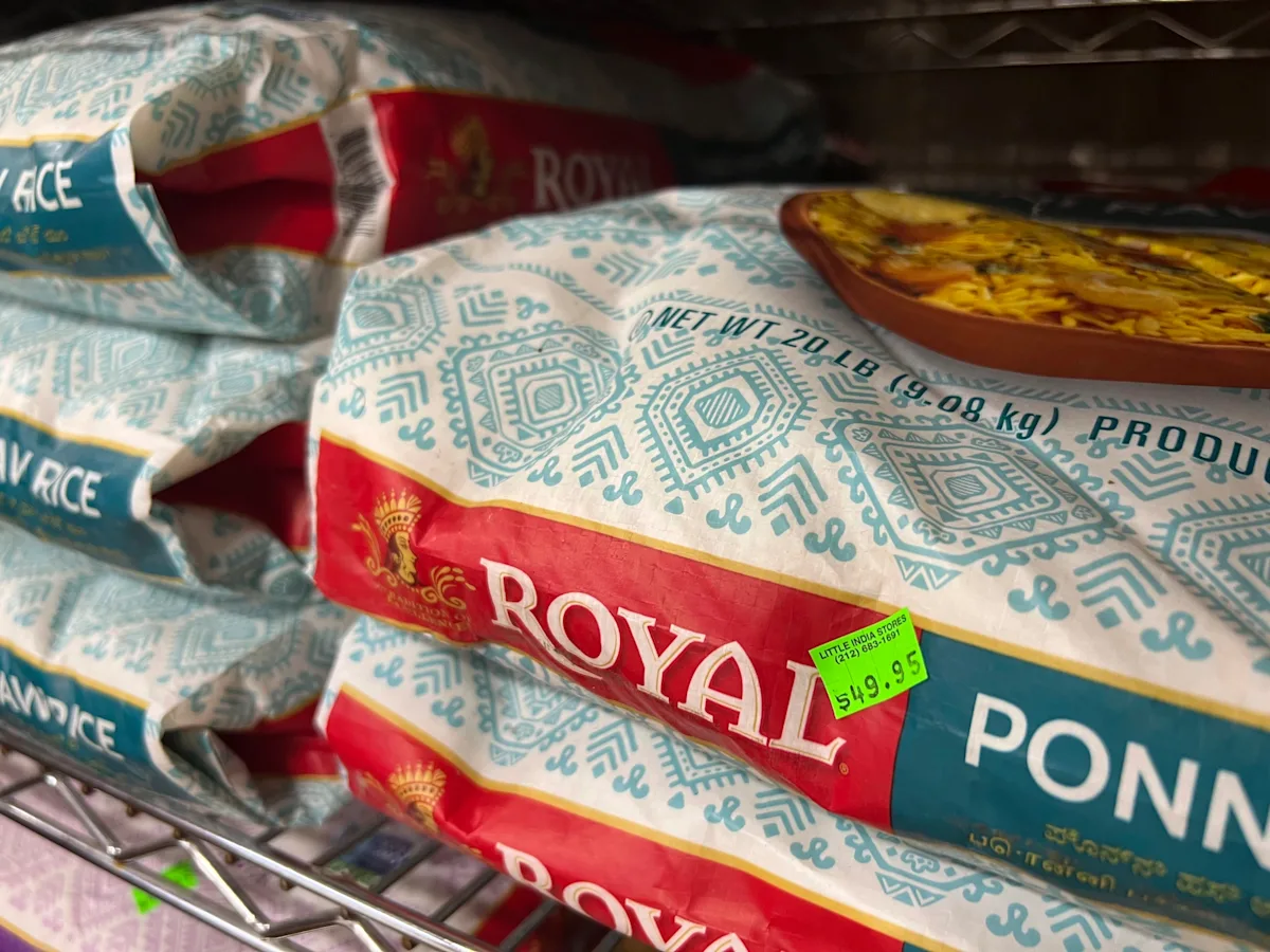 Featured image for Indian Expats in the US Panic-Buy as India Reduces Rice Exports