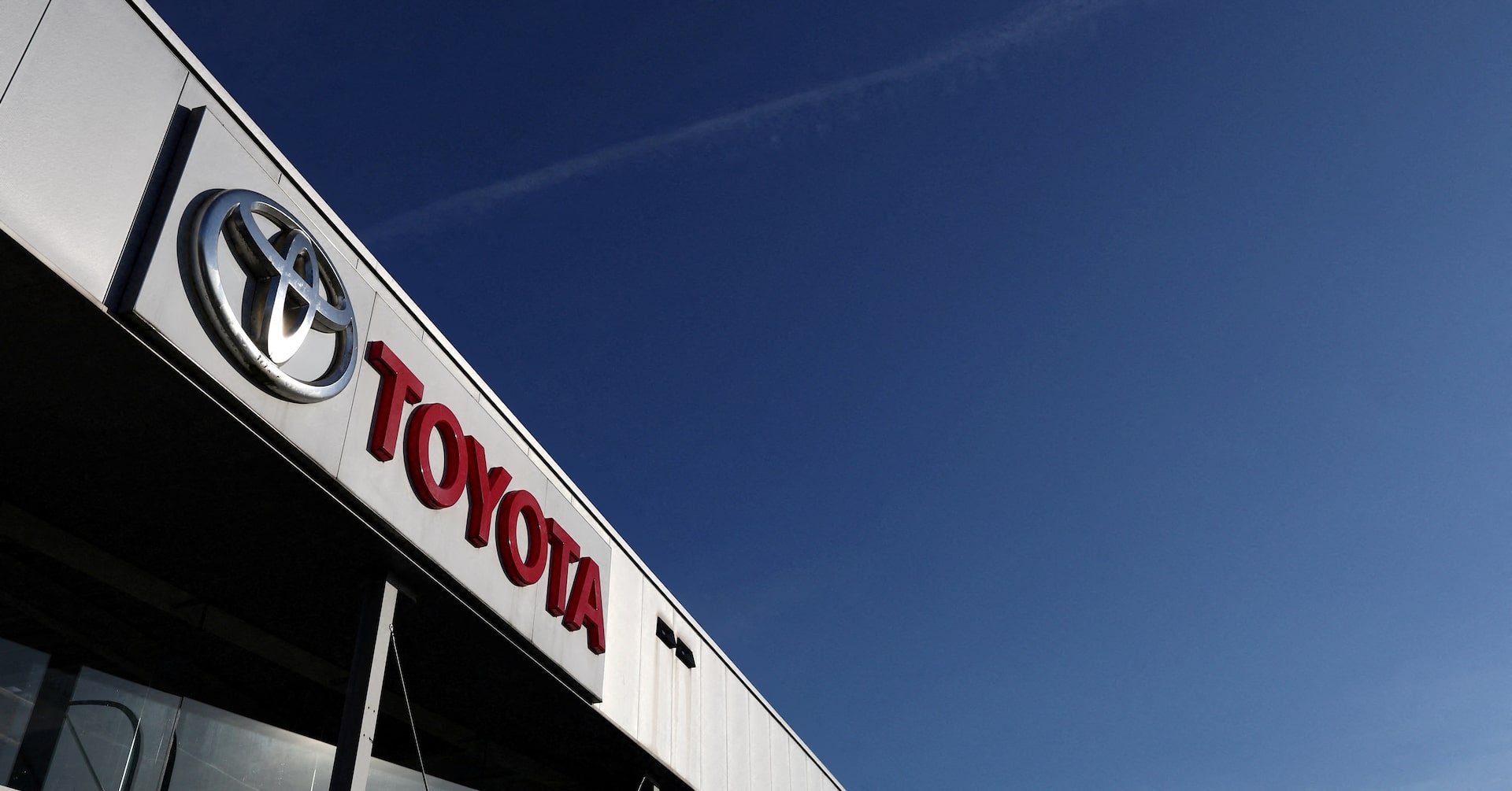 Toyota Recalls 100,000 Vehicles for Engine Stall Risk
