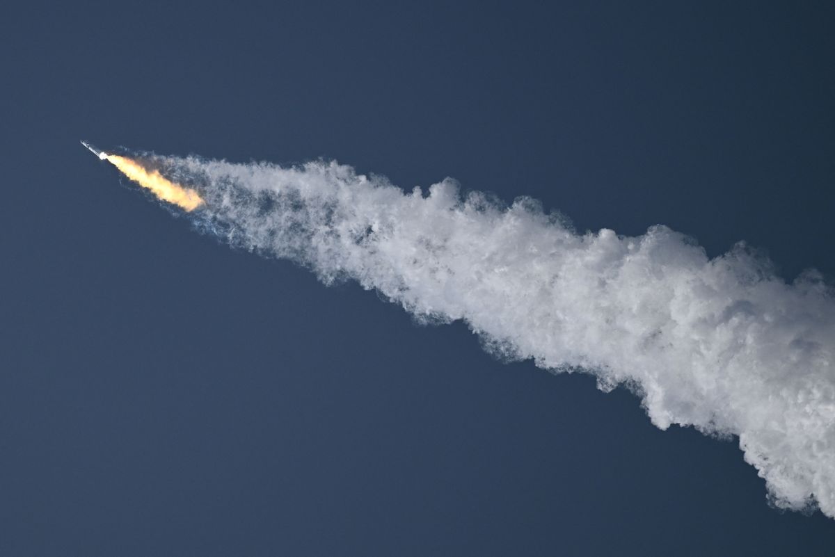 SpaceX Launch Mishap Under Federal Investigation.