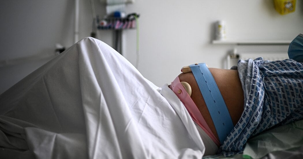 Featured image for Pregnancy Complications Linked to Long-Term Heart Risks for Children