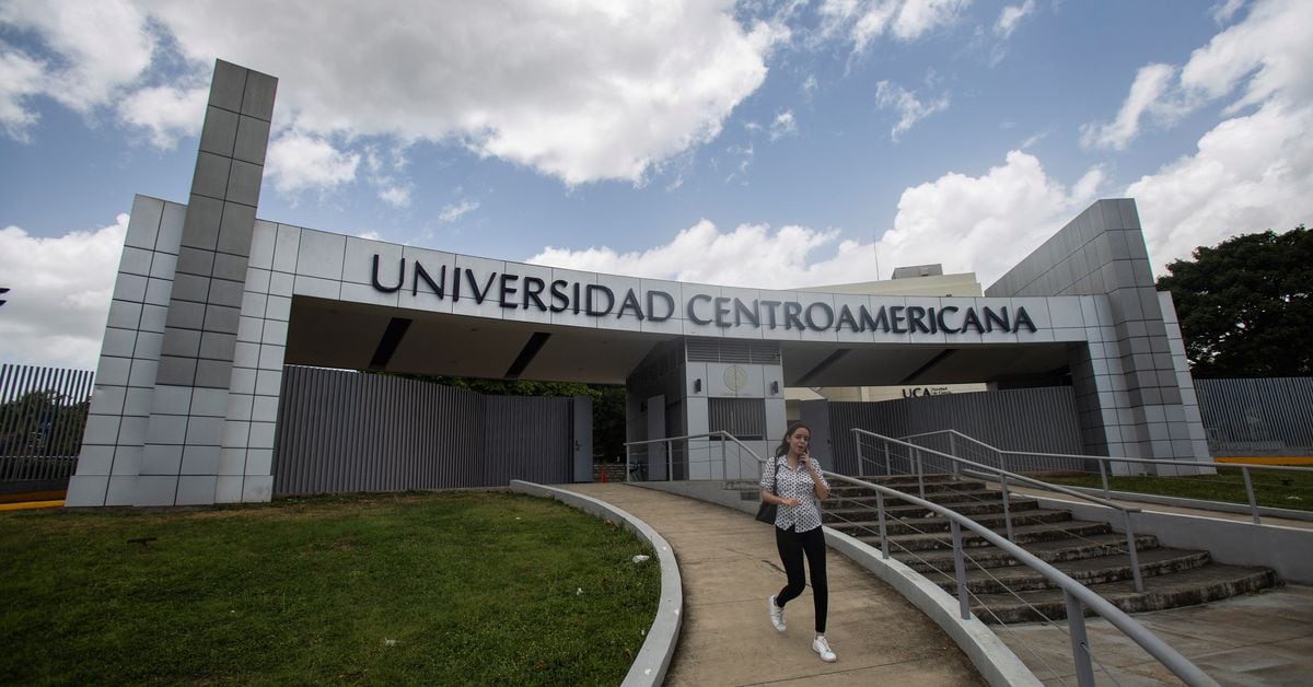 Featured image for "Nicaraguan Judge Orders Seizure of Prominent Jesuit University"