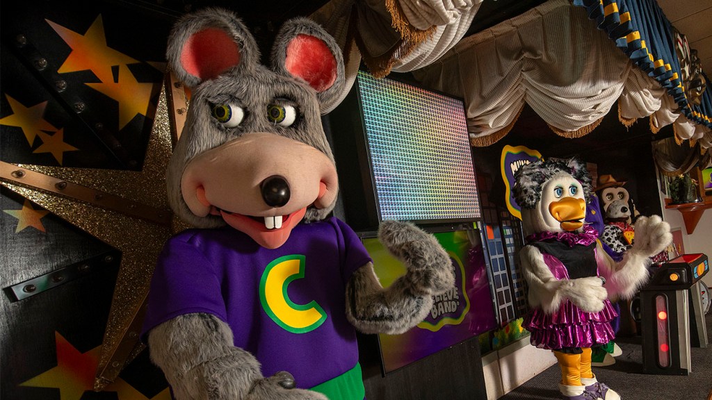 Featured image for "Chuck E. Cheese Announces Adult Game Show Inspired by 'Squid Game'"