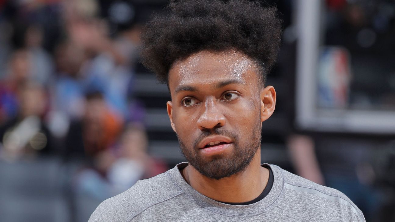 Jabari Parker Joins FC Barcelona, Leaving NBA for EuroLeague