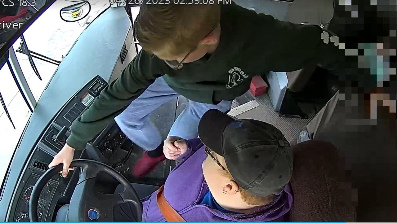 7th grader saves school bus after driver passes out