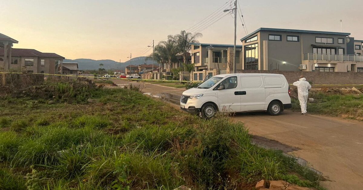 "Deadly Shootout: South African Police Eliminate 18 Suspected Robbers"