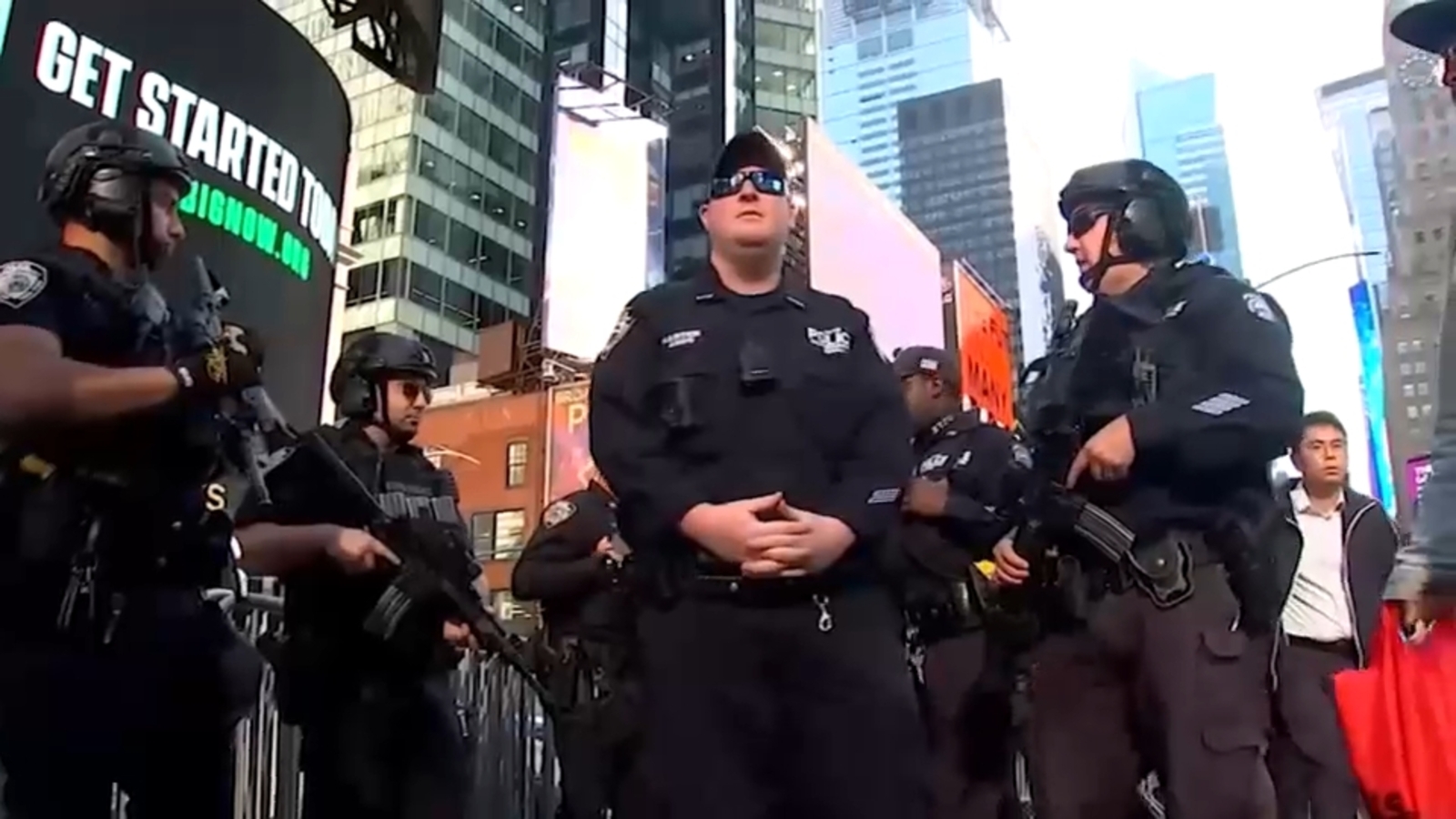 Featured image for NYC Prepares Enhanced Security for 2026 New Year’s Eve in Times Square