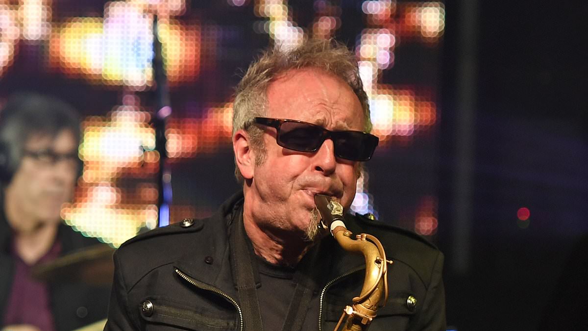 Remembering Mars Williams: The Psychedelic Furs Saxophonist Passes Away at 68