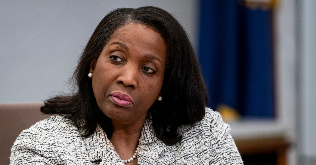 Featured image for Justice Department Investigates Fed's Lisa Cook Amid Political Tensions